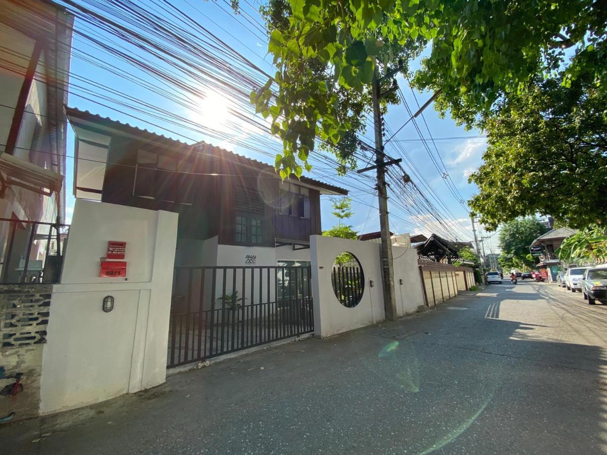 Mini-Me Home, A Cozy Entire House In Old City เชียงใหม่ ภายนอก รูปภาพ