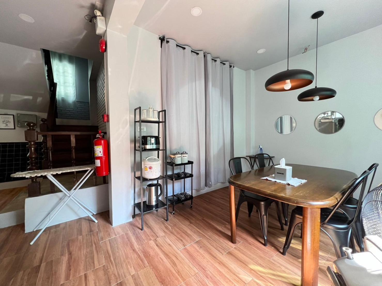 Mini-Me Home, A Cozy Entire House In Old City เชียงใหม่ ภายนอก รูปภาพ