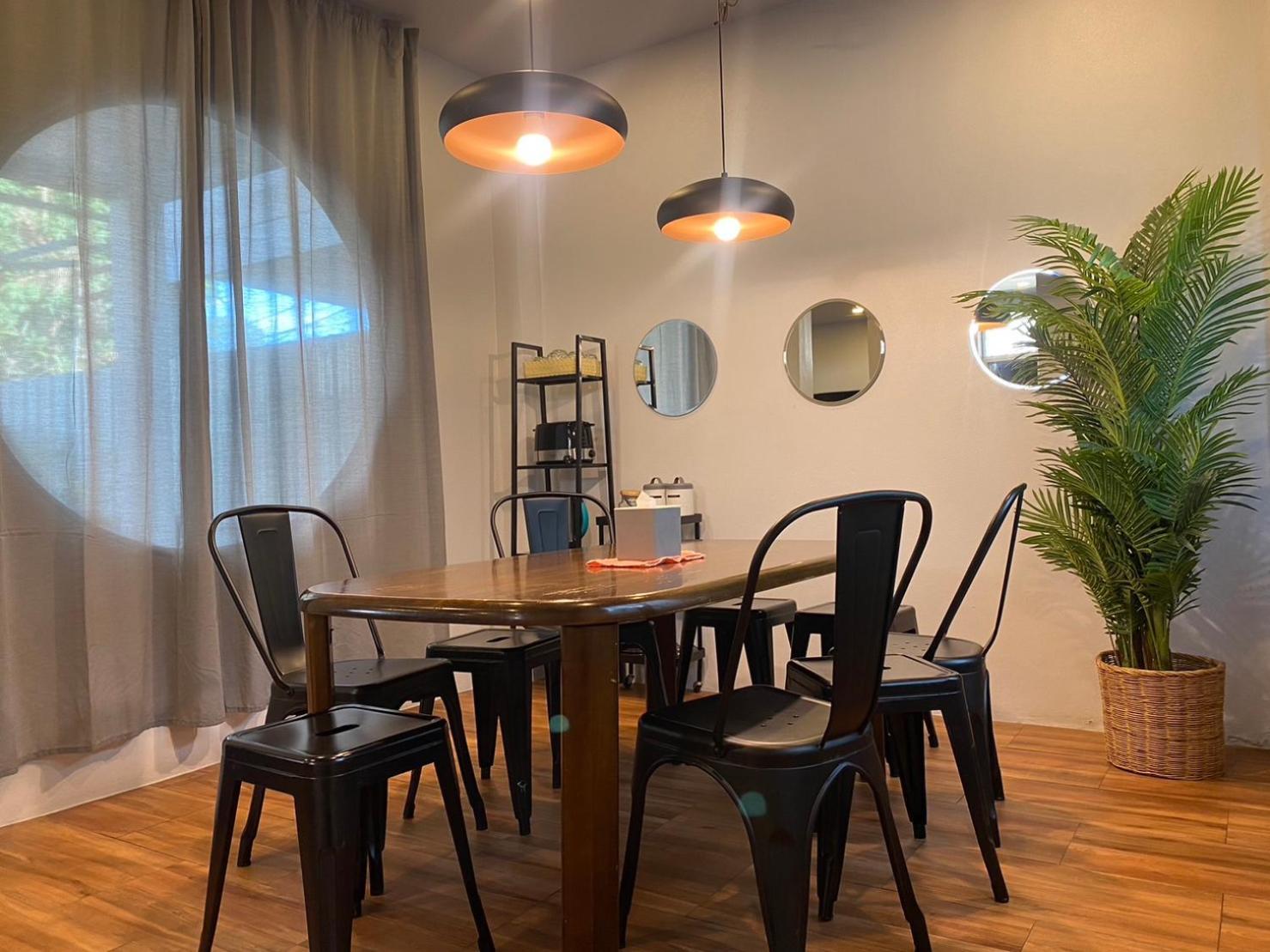 Mini-Me Home, A Cozy Entire House In Old City เชียงใหม่ ภายนอก รูปภาพ