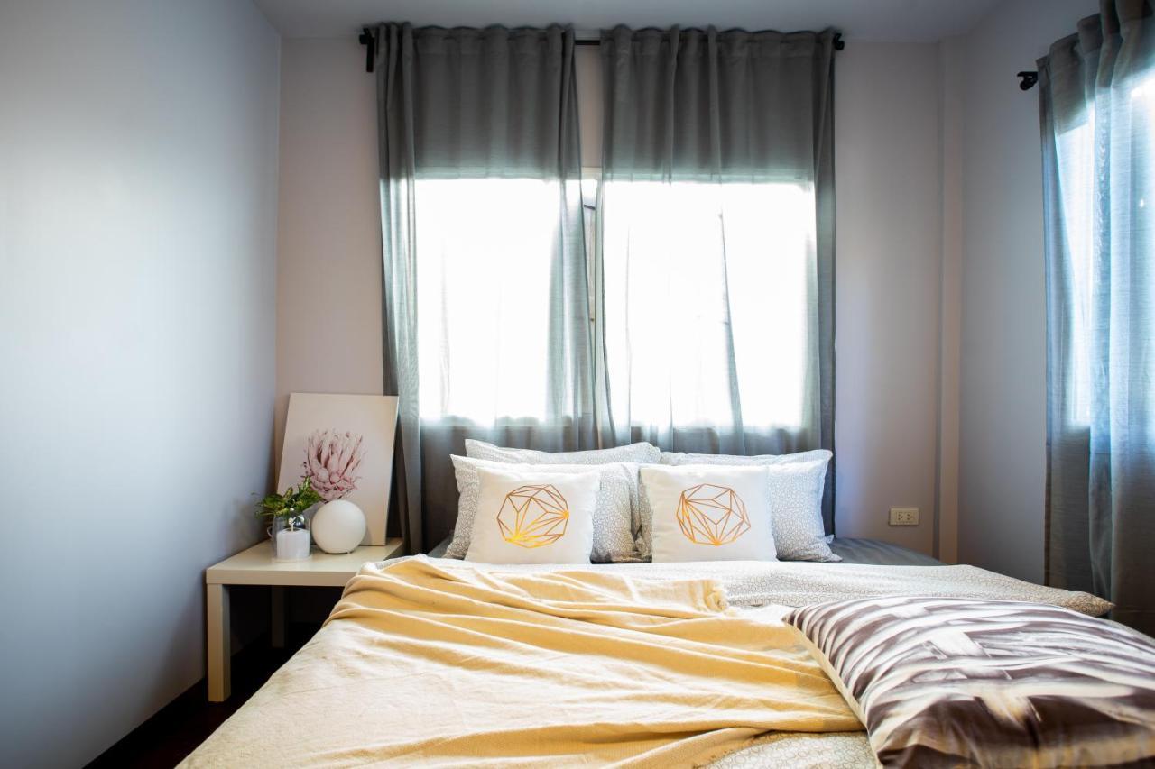 Mini-Me Home, A Cozy Entire House In Old City เชียงใหม่ ภายนอก รูปภาพ